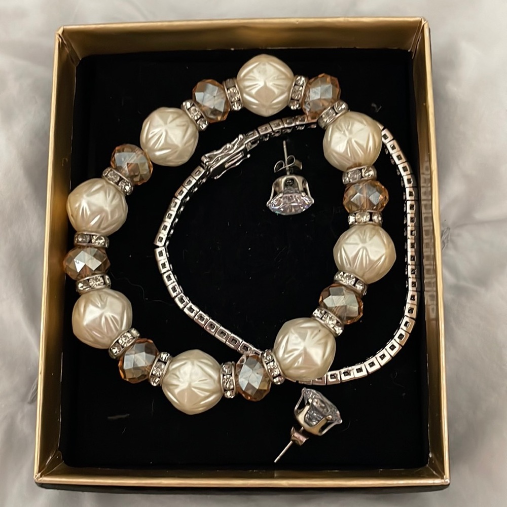Three piece earrings and two bracelet lot